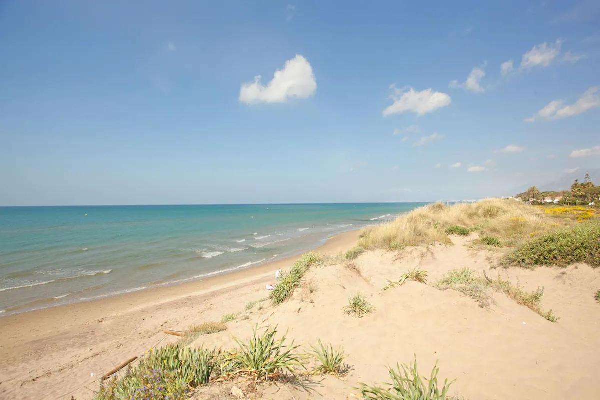 Marbella Beachfront Apartment Romana Playa Elviria Eksteriør billede
