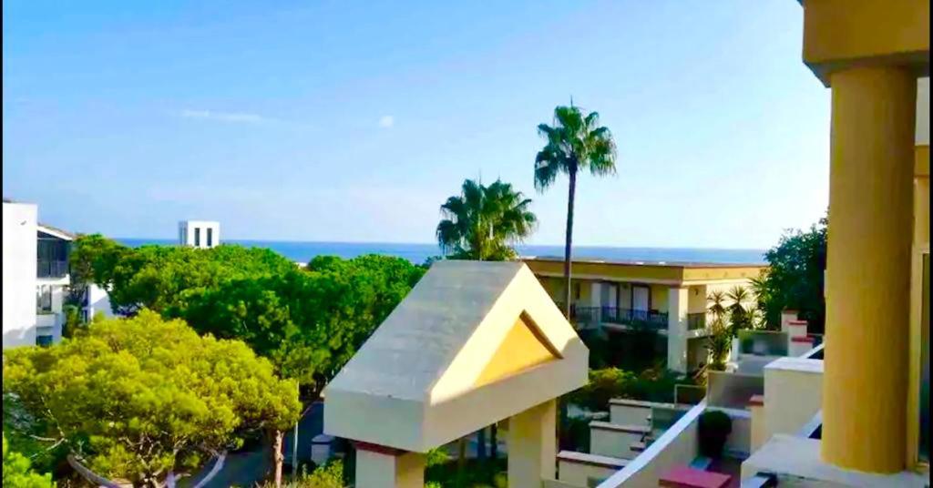 Marbella Beachfront Apartment Romana Playa Elviria Eksteriør billede