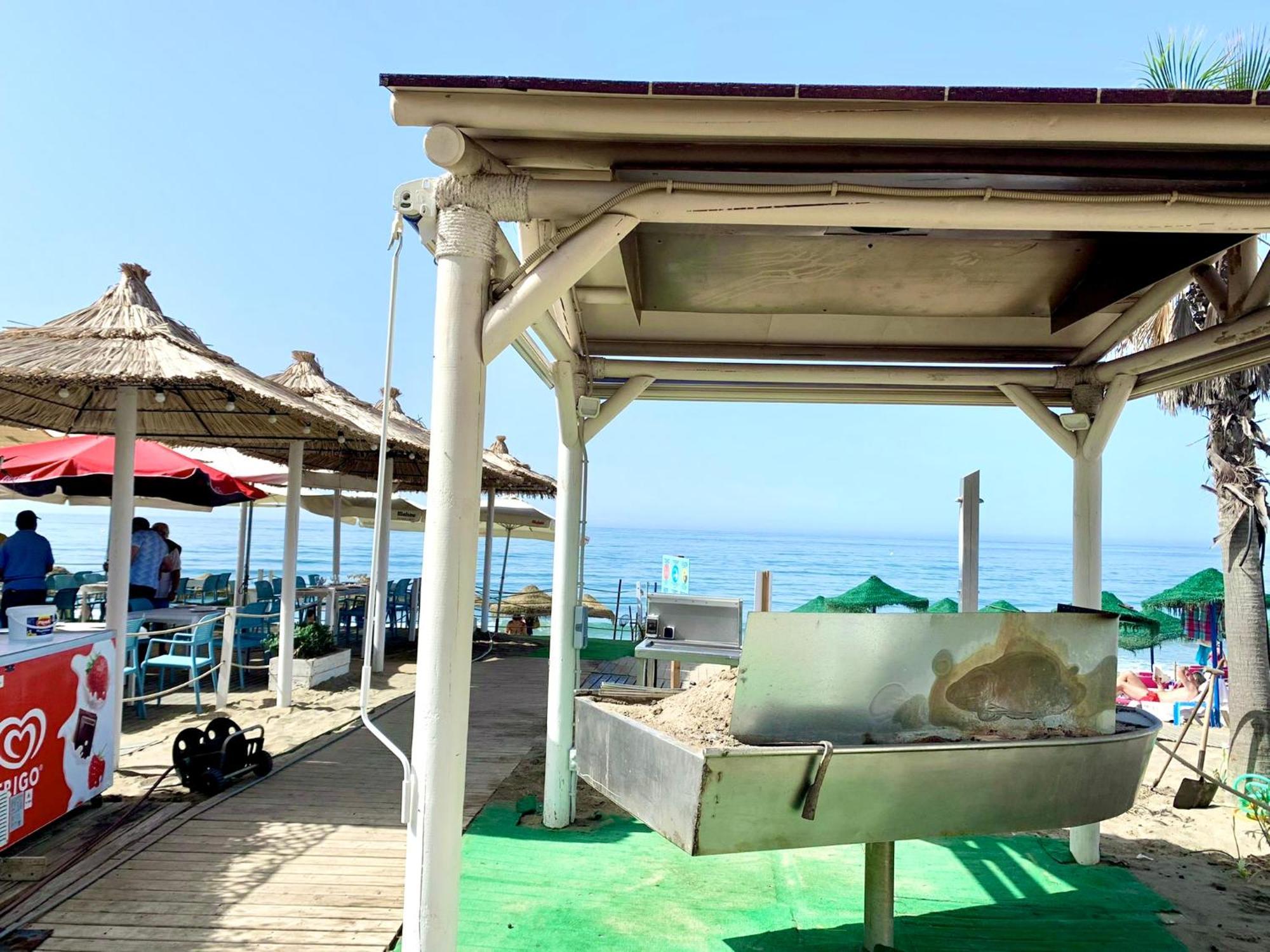 Marbella Beachfront Apartment Romana Playa Elviria Eksteriør billede