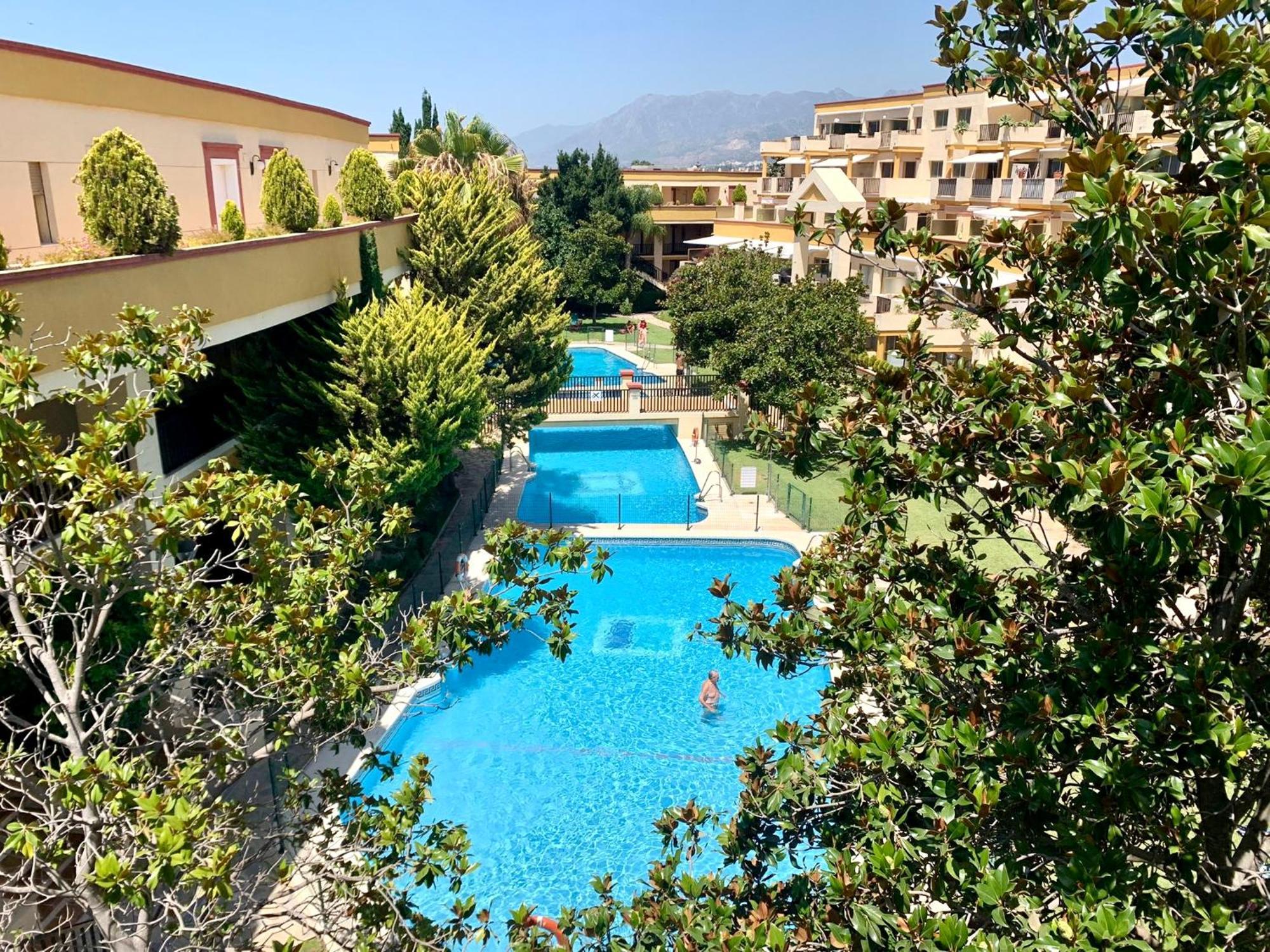 Marbella Beachfront Apartment Romana Playa Elviria Eksteriør billede